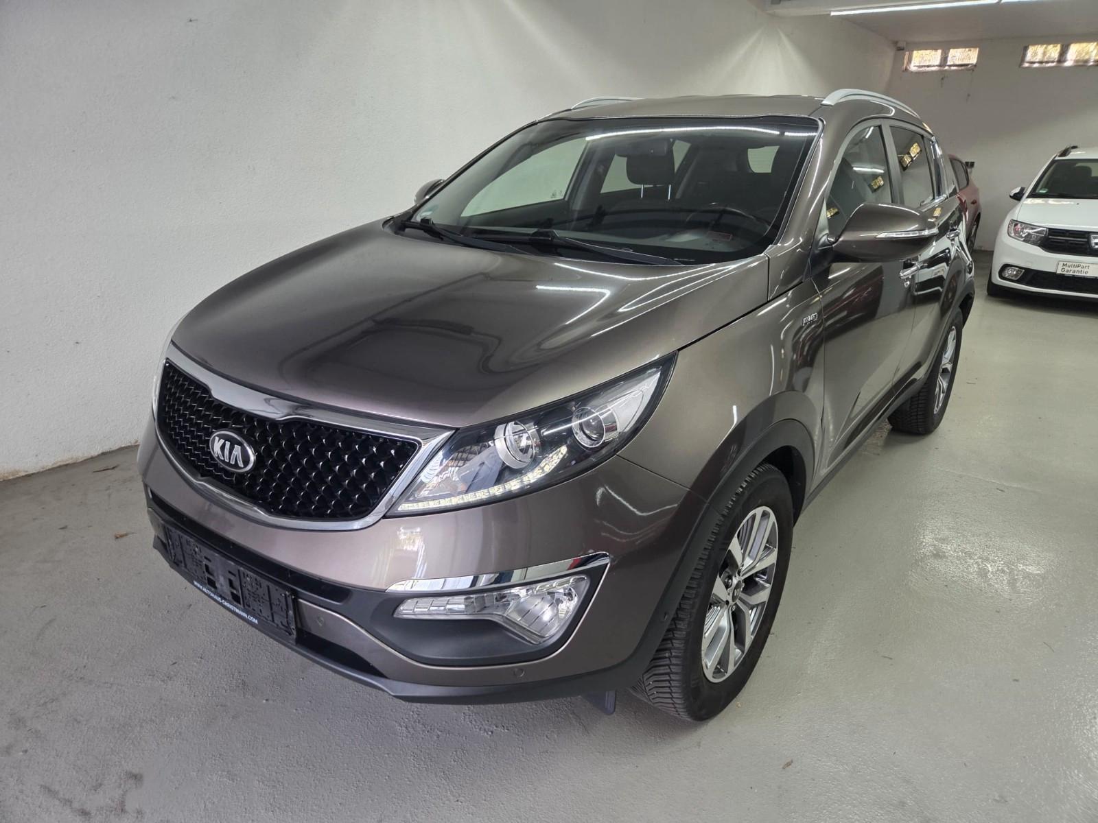 Kia SPORTAGE 2.0 CRDi AWD AUT.  NAVI KAMERA AHK TÜV