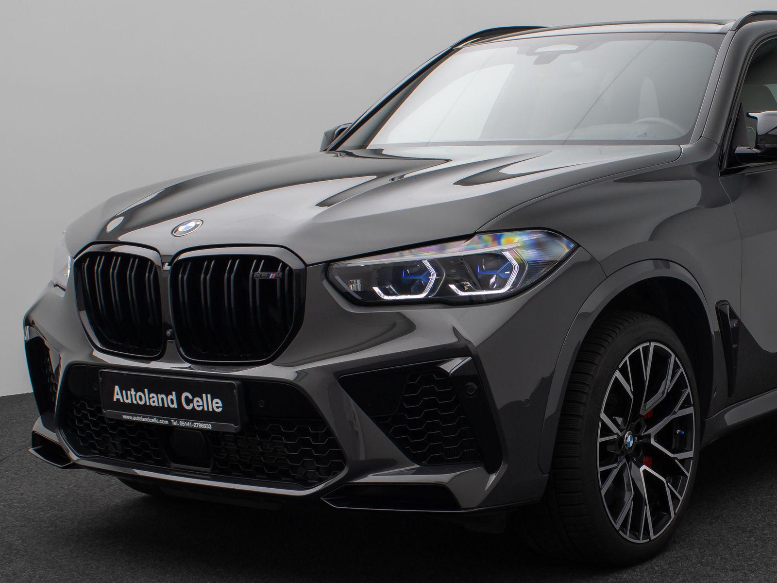 Fahrzeugabbildung BMW X5 M Competition Panorama Laser 360°DAB DisplKey