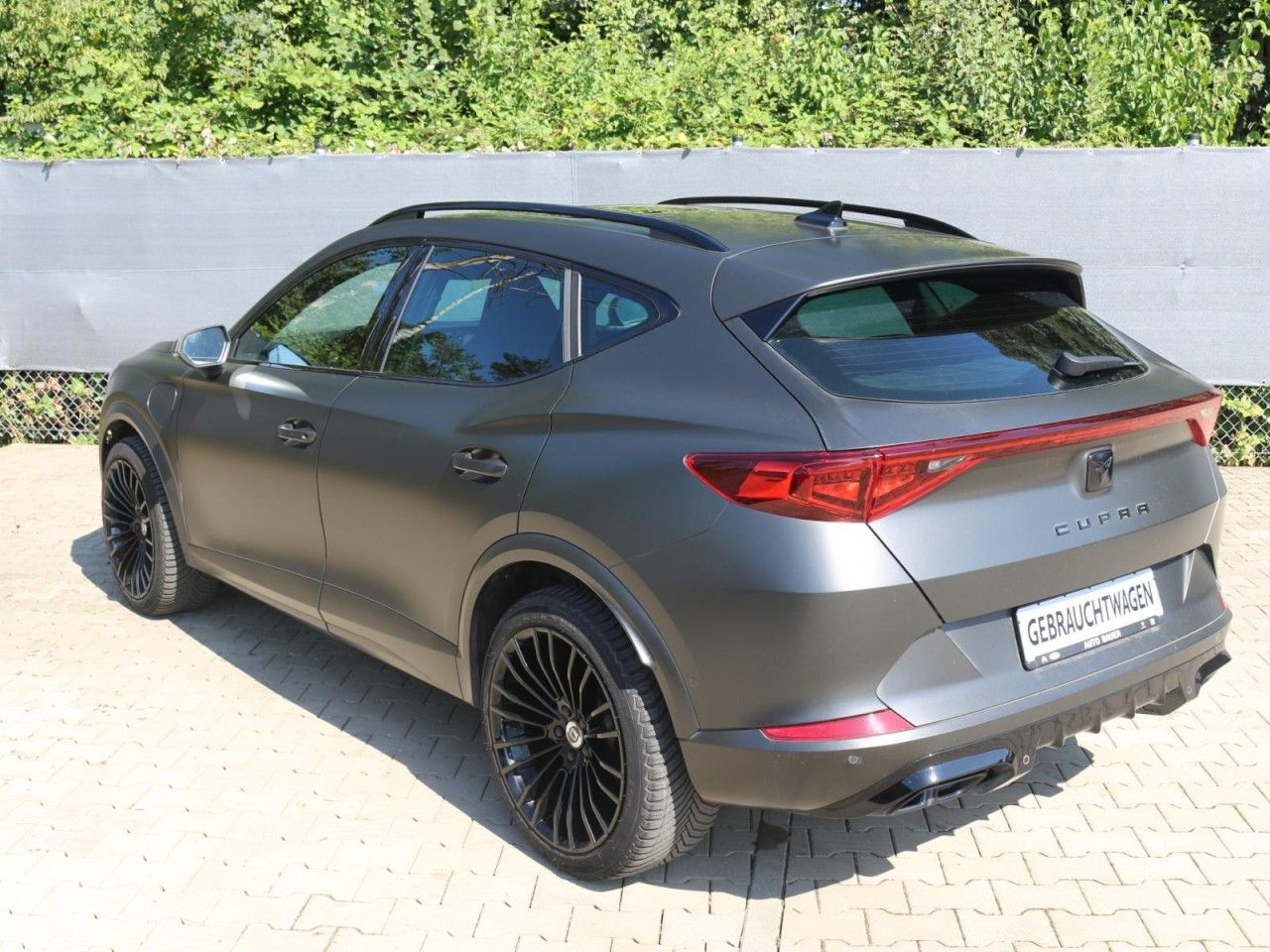 Fahrzeugabbildung CUPRA Formentor VZ e-Hybrid *Schwarz Matt foliert*