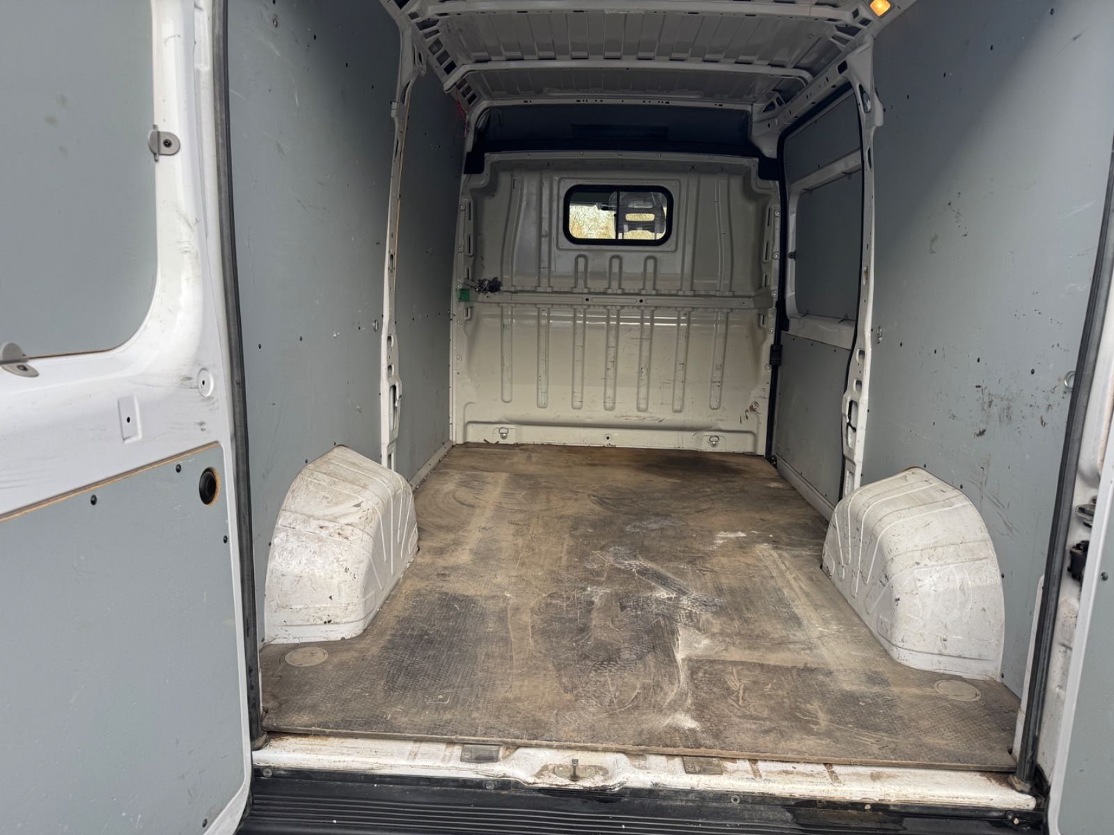 Fahrzeugabbildung Fiat Ducato Hochr.-Kasten 35 140 L2H2 RS: 3450 mm