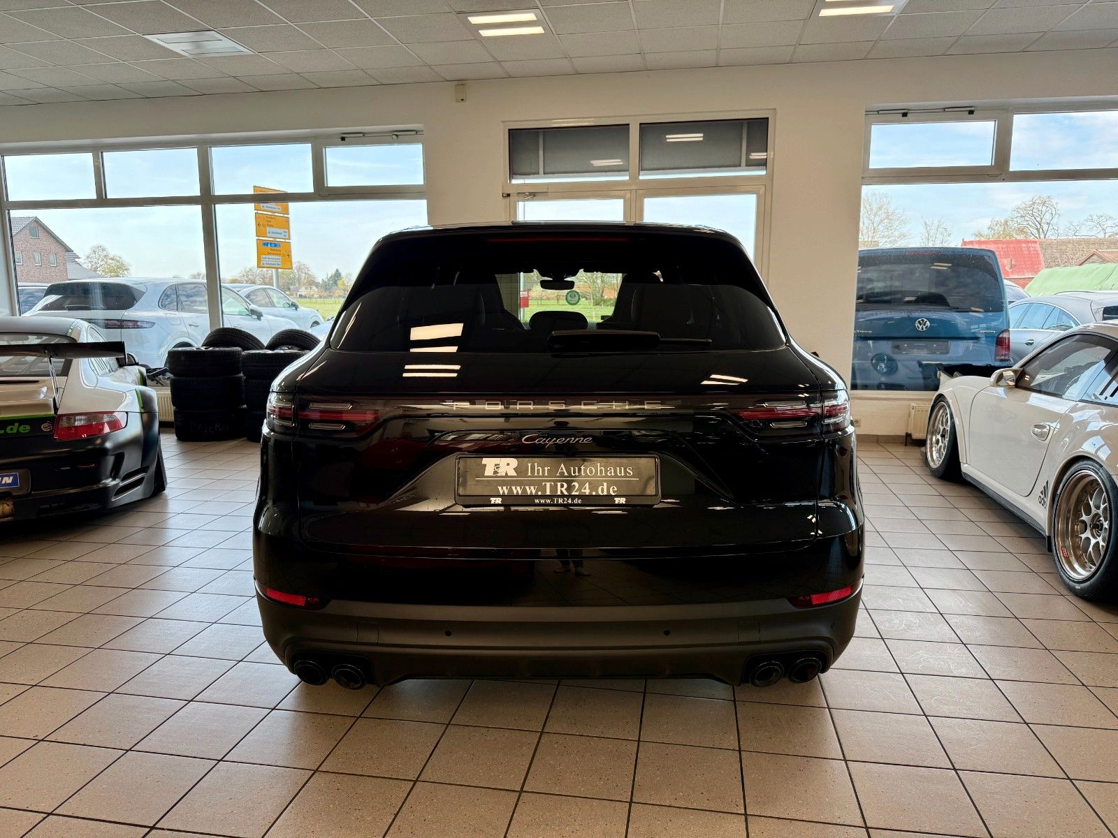 Fahrzeugabbildung Porsche Cayenne V6 Platinum Edition Luftfederung/AHK/21"