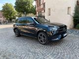 Mercedes-Benz GLS 400 d 4MATIC, AMG, Standhzg., AHK - schwarze Mercedes-Benz GLS 400