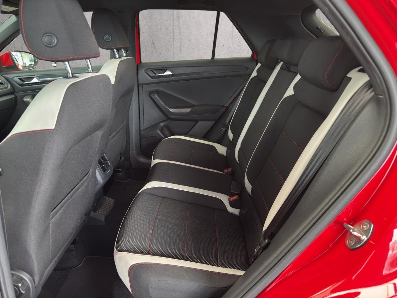 T-Roc Sport 1.5 TSI Klima Navi Einparkhilfe