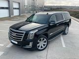 Cadillac Escalade 6.2 V8 Premium ESV Autom. Premium - Cadillac Escalade aus 2017