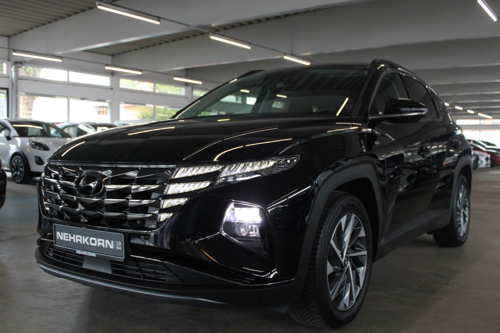 Fahrzeugabbildung Hyundai TUCSON MHEV Trend Aut. NAVI ACC LED SHZ CAM