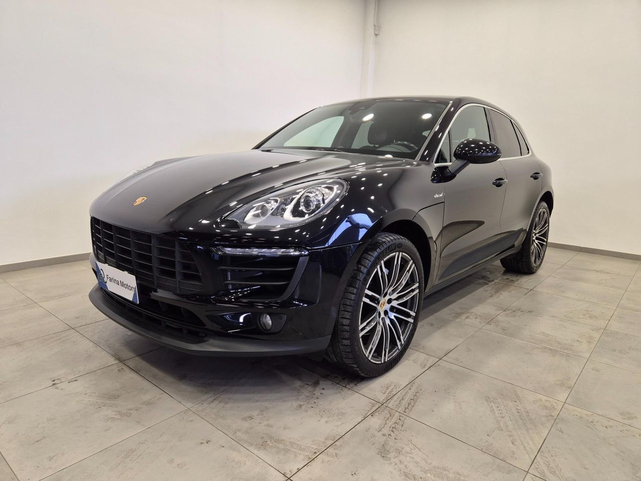 PORSCHE Macan
