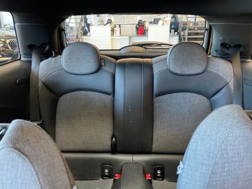MINI Cooper SD *1.HAND*HEAD-UP*KAM*LED*PDC*TEMP*PANO*