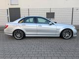 Mercedes-Benz C 63 AMG RFK/H&K/GSD/LEDER/MEMORY - gebrauchte Mercedes-Benz C 63 AMG aus dem Jahr 2013