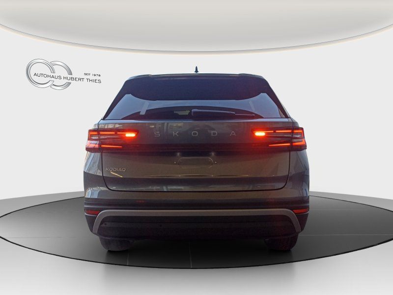 Fahrzeugabbildung SKODA Kodiaq 2.0 TDI Selection DSG AHK+NAVI+KAMERA+LED