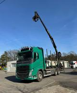 Volvo FH 64 R | Holztransporte | Kran