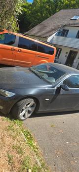 BMW 335i Cabrio - - BMW 335 aus 2009: Cabrio