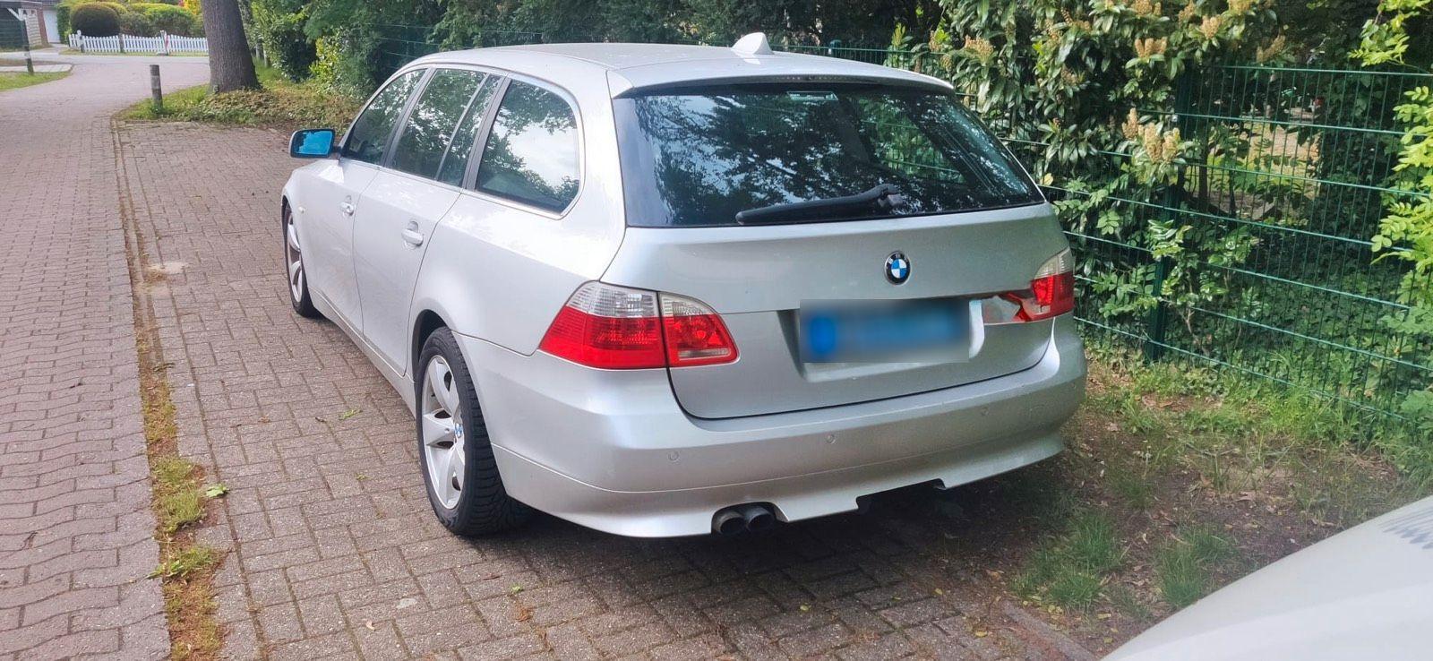 BMW 525 2006 — interior