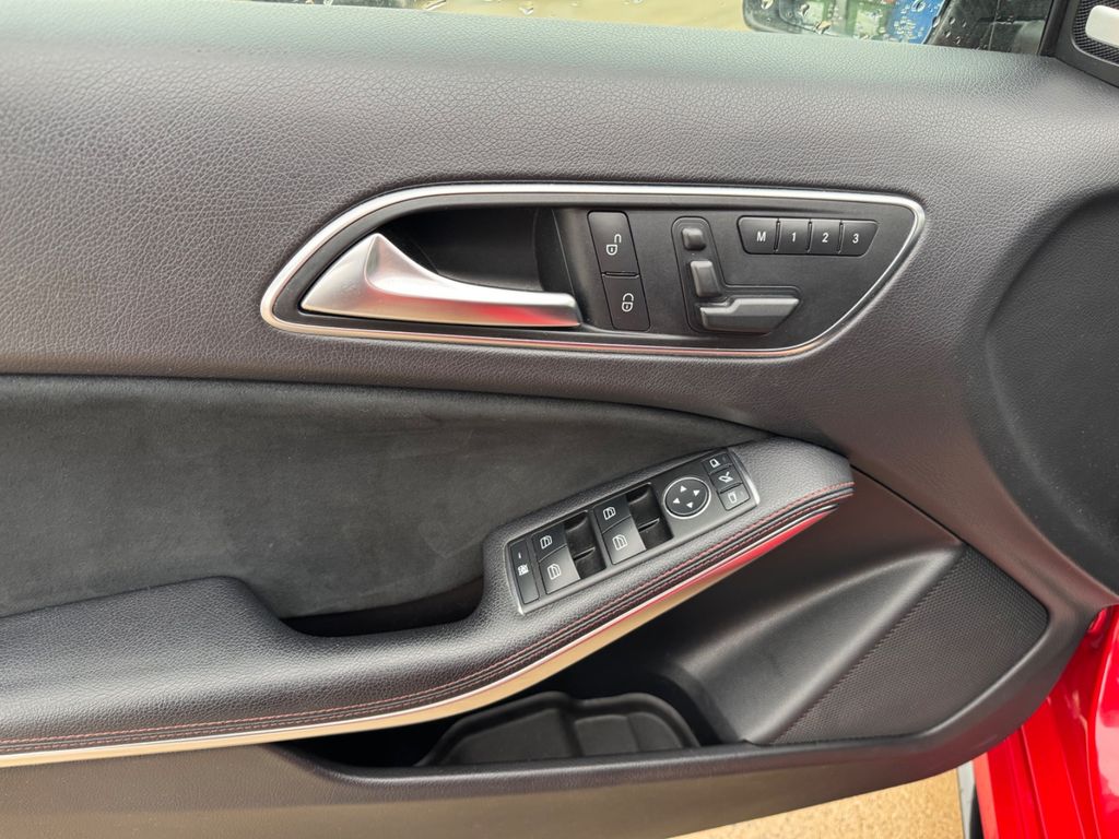 MERCEDES-BENZ A-Class 2013
