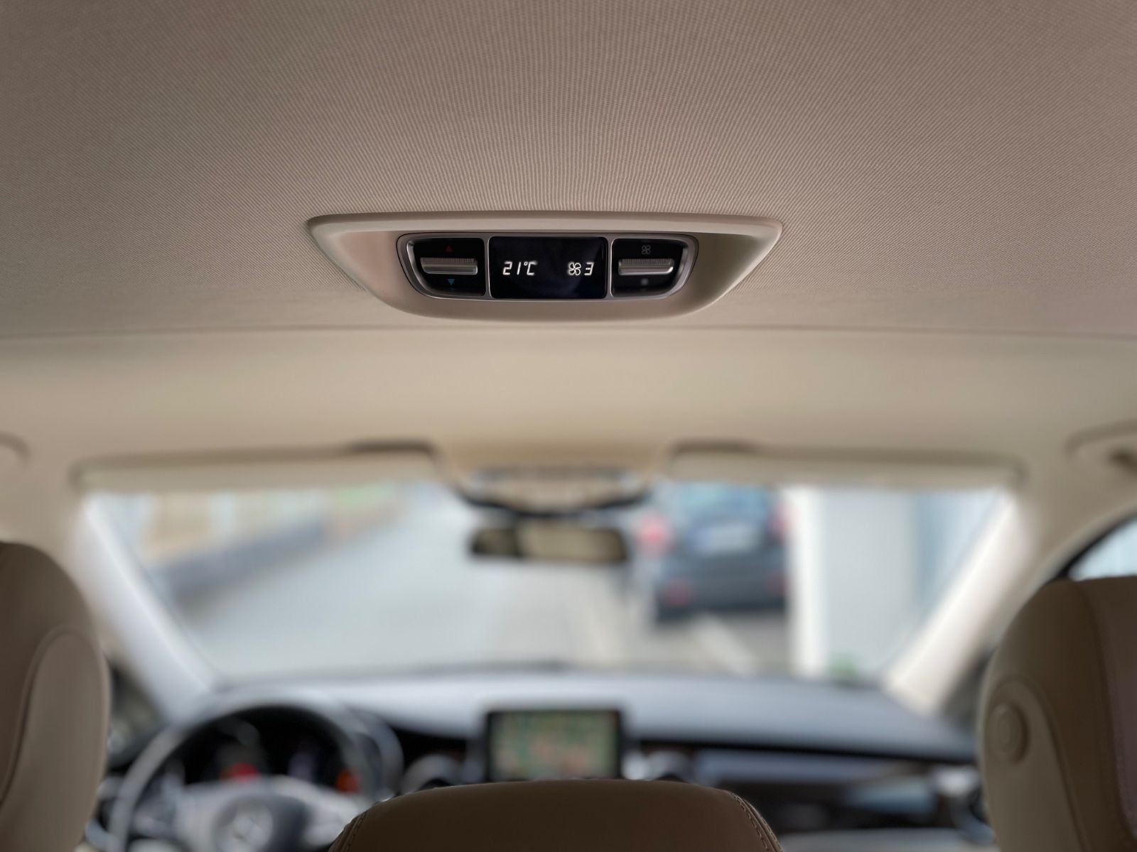 Fahrzeugabbildung Mercedes-Benz V 300 d Lang Avantgarde AMG-Line |Burmester|360°