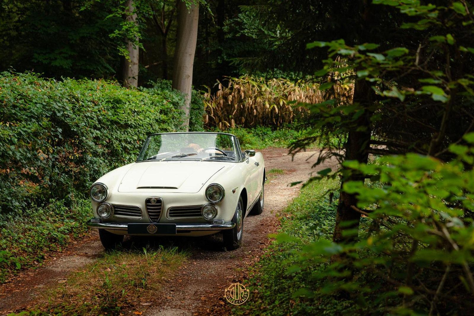Alfa Romeo 2600 spider