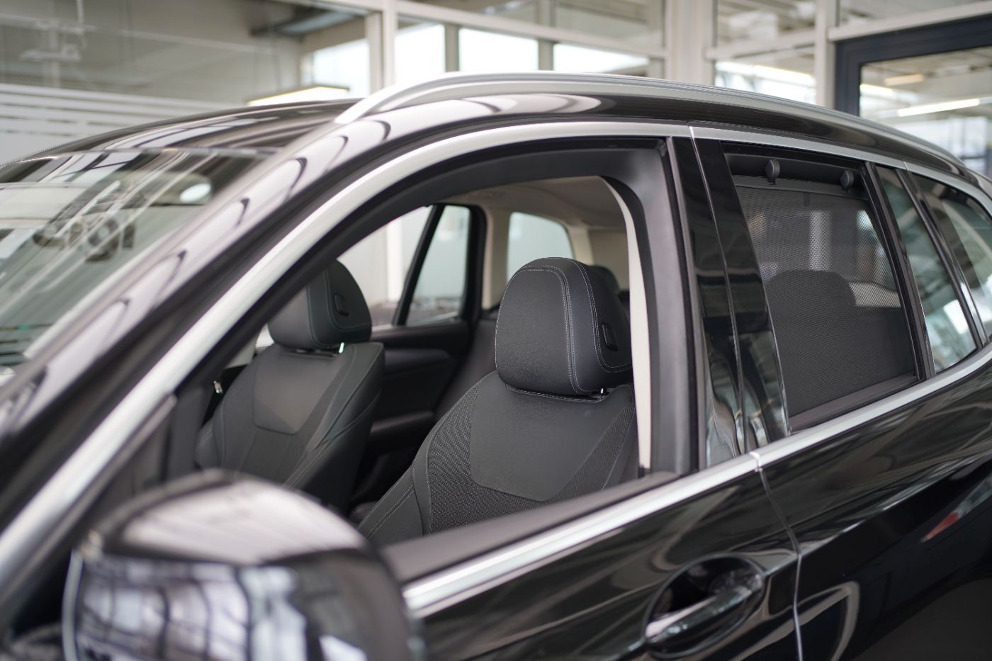 Fahrzeugabbildung BMW X3 xDrive 20d Advantage +Glasdach+HeadUp+HiFi+PD