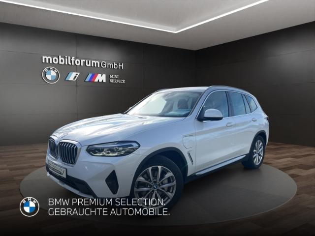 BMW X3 xDrive30e AHK HUD 360Kamera 19 Zoll LenkradHZ