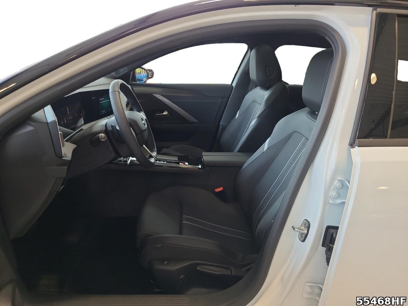 Fahrzeugabbildung Opel Astra L ST GS 130 PS AT