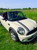 MINI One Cabrio One - MINI One Cabrio mit Schiebedach