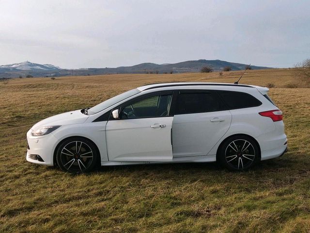 Ford Focus ST MK3 Turnier 340PS