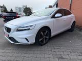 Volvo V40 R-Design Aut. - LED+NAVI+VOLLEDER+BLIS+CAM - Volvo V40 mit Diesel-Antrieb: Automatik