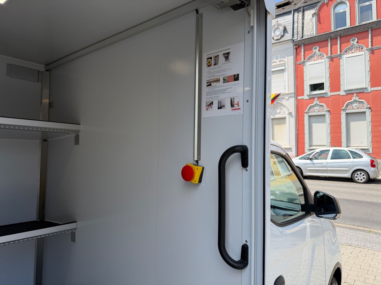 Fahrzeugabbildung Maxus eDeliver3 Lieferwagen DHL/POST ETC KAMERA