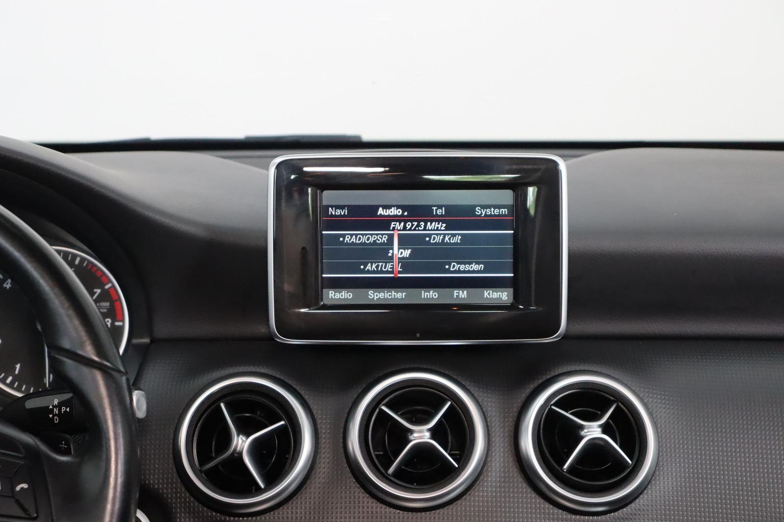 Mercedes-Benz A 180 Sitzhzg. * Xenon * HU/AU + Service neu