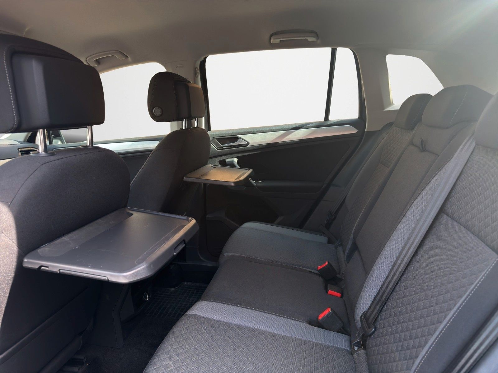 Volkswagen Tiguan Comfortline SHZ KLIMA SPUR.A AHK CAM foto 11