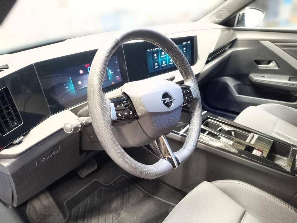Fahrzeugabbildung Opel Astra L Sports Tourer GS MHEV AT