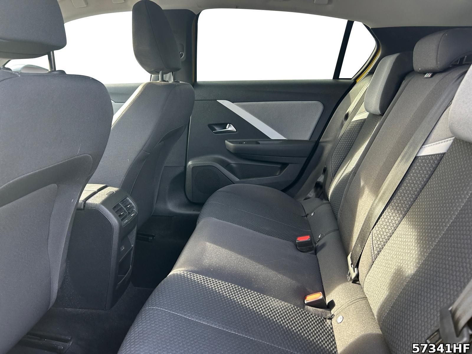 Fahrzeugabbildung Opel Astra L Edition +CARPLAY+DAB+LANEASSIST+USB+