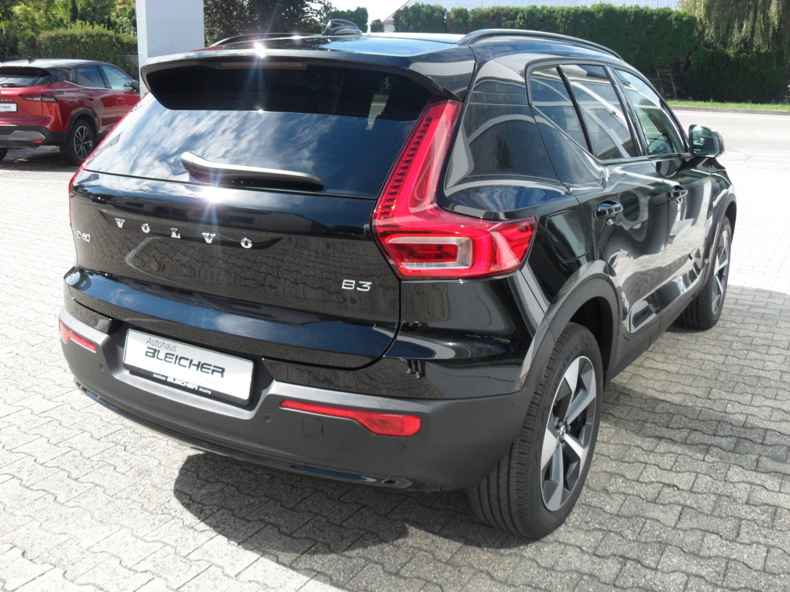 Fahrzeugabbildung Volvo XC 40 Plus Dark 2WD | 360°| Navi | NS