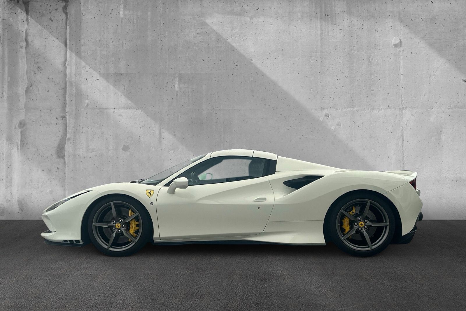 Fahrzeugabbildung Ferrari F8 Spider*Dt.Auto*Lift*LED Lenkrad*JBL*Kamera