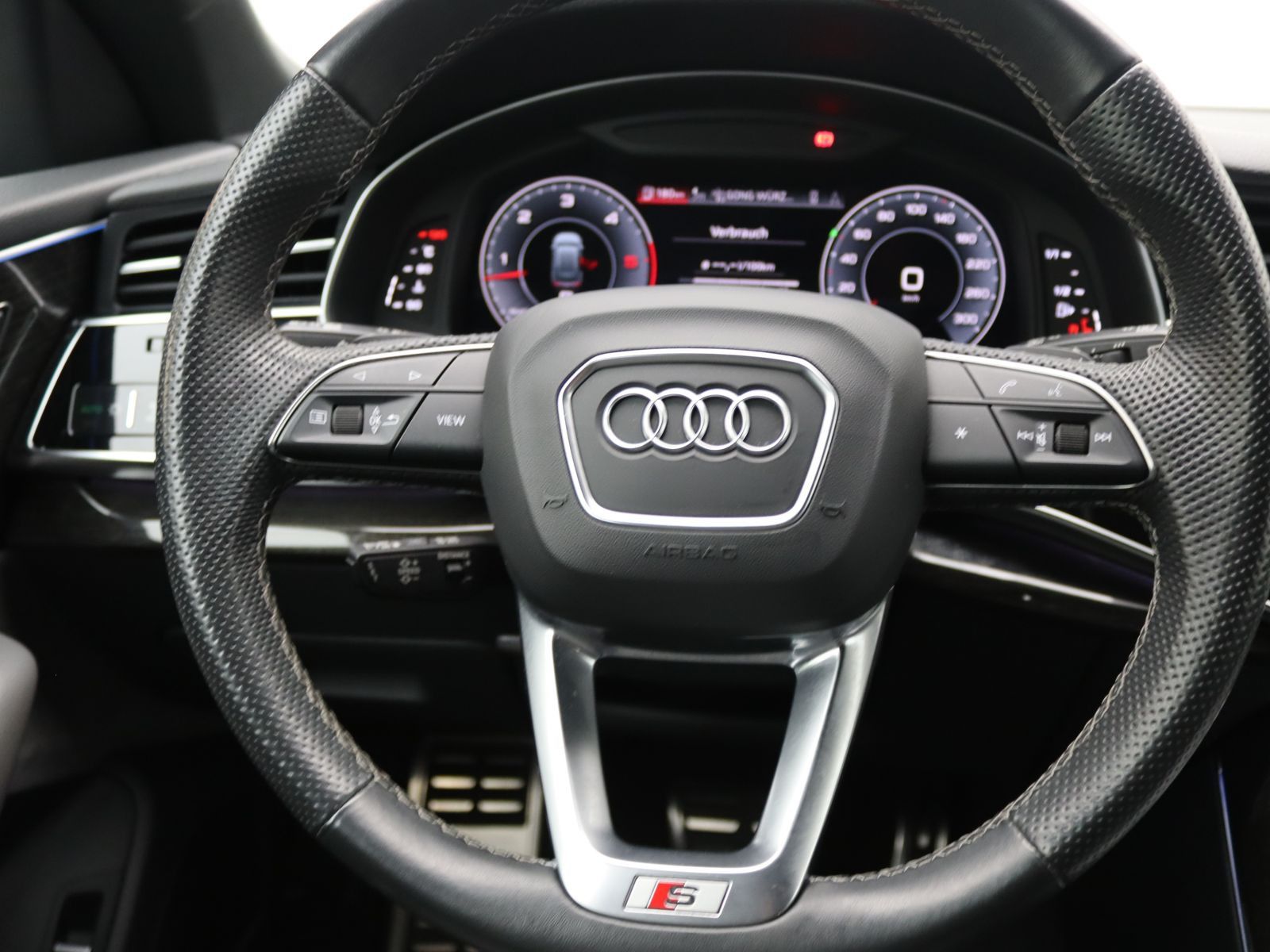 Audi Q8 - Bild 13