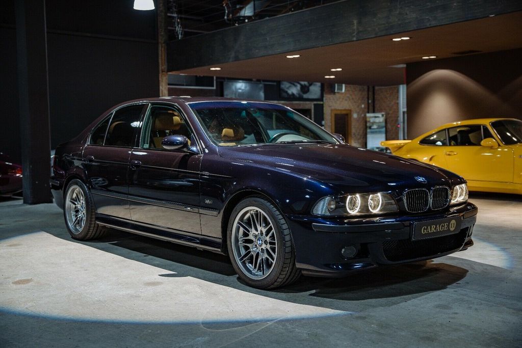 BMW M5