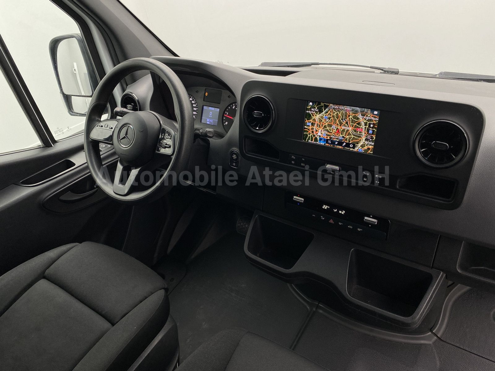 Fahrzeugabbildung Mercedes-Benz Sprinter 316 Automatik AHK+ KAMERA+ NAVI 9895
