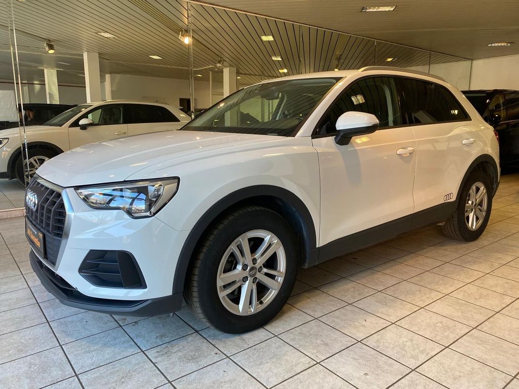 Image of Audi Q3