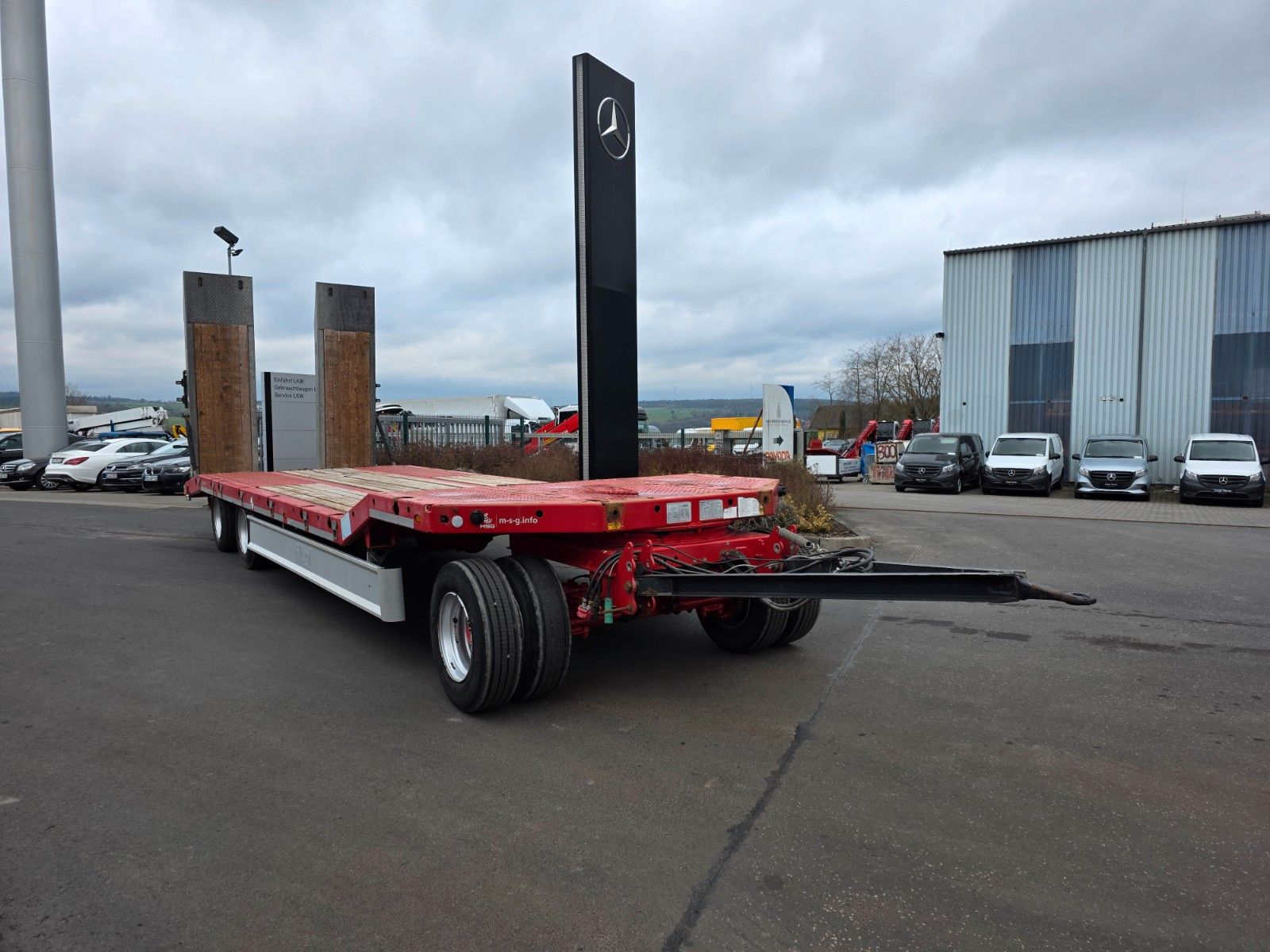 Fahrzeugabbildung Fliegl DTS 300 Rampen BPW auf 3.000mm verbreiterbar