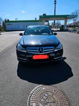 Mercedes-Benz Mercedes Benz C180 Avantgarde 1.6 L - Mercedes-Benz C 180 mit Benzin-Antrieb: Limousine, Automatik, 1.6