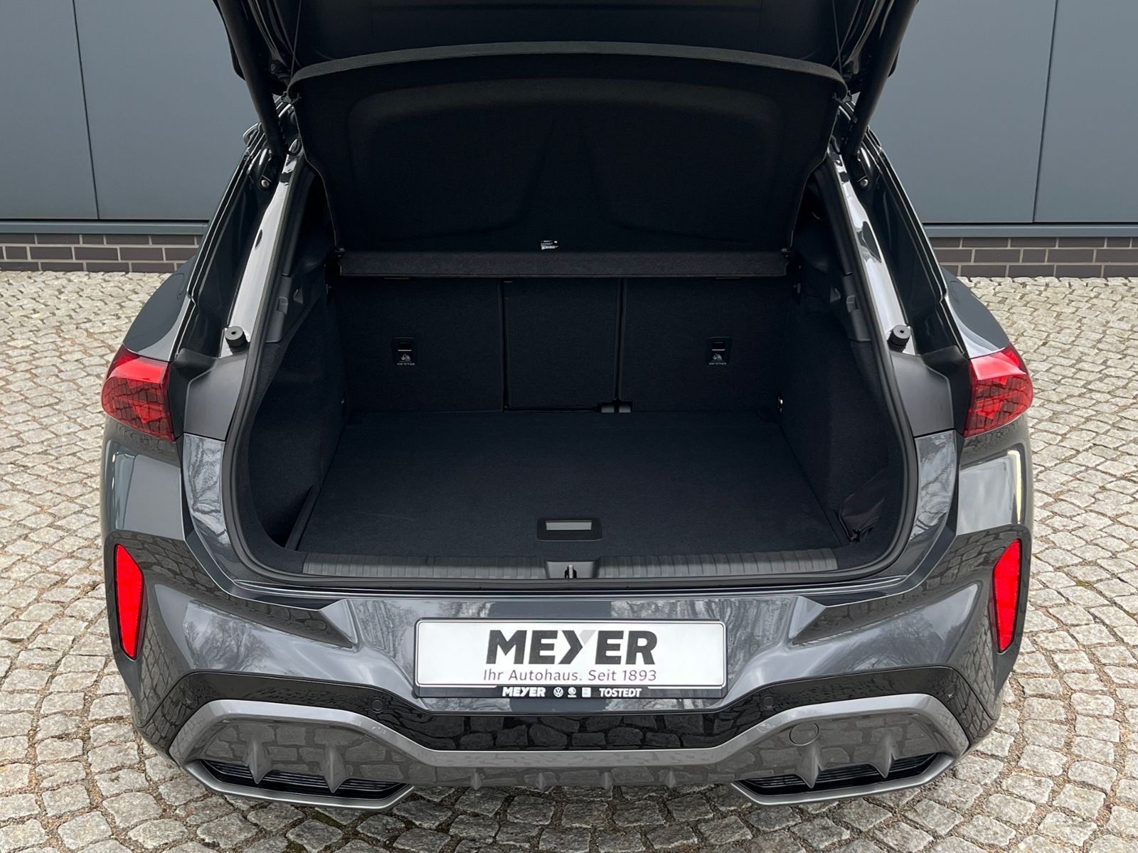 Fahrzeugabbildung CUPRA Terramar VZ 2.0 TSI DSG 4Drive *Garantie, AHK, D