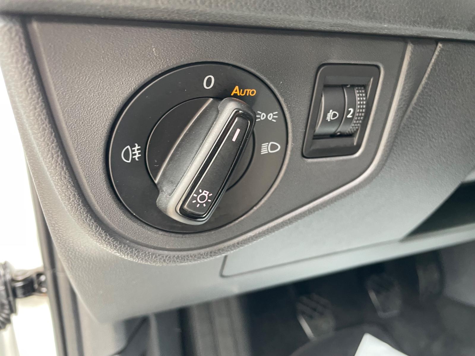 Volkswagen Polo VI Comfortline 1,6 TDi/Kamera/CarPlay/Klima, миниатюра 29