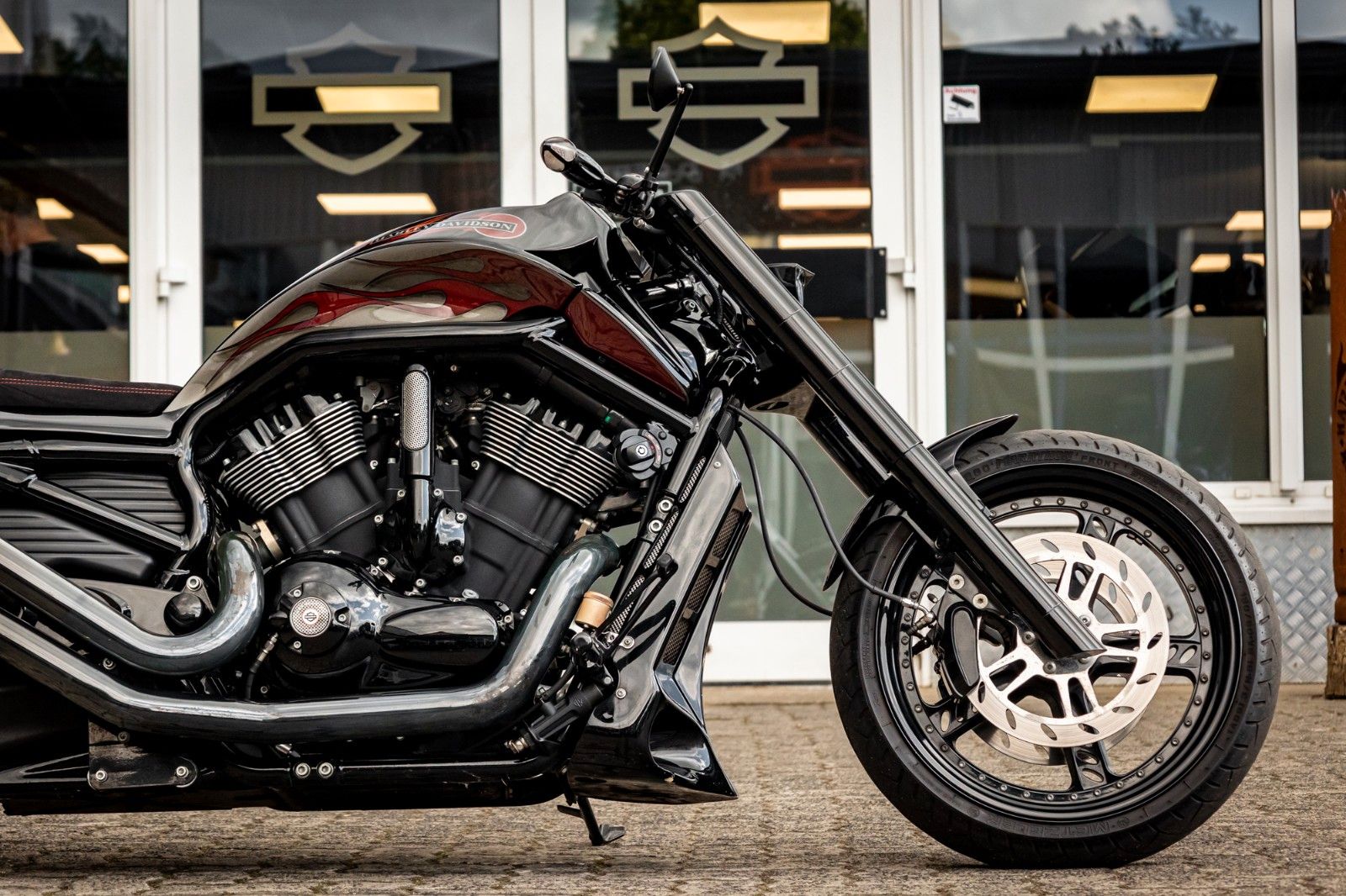 Fahrzeugabbildung Harley-Davidson VRSDCX Night Rod Special - 300er - AIRRIDE -