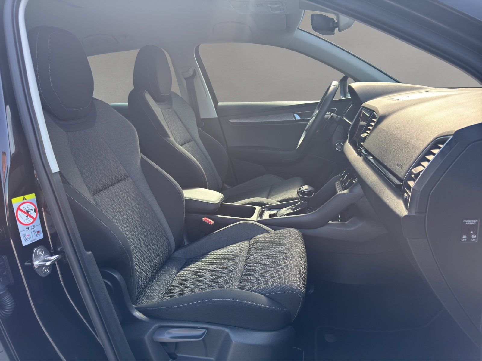 Fahrzeugabbildung SKODA Karoq 1.5 TSI DSG Style/KAMERA/VIRTUAL/ACC/STHZG