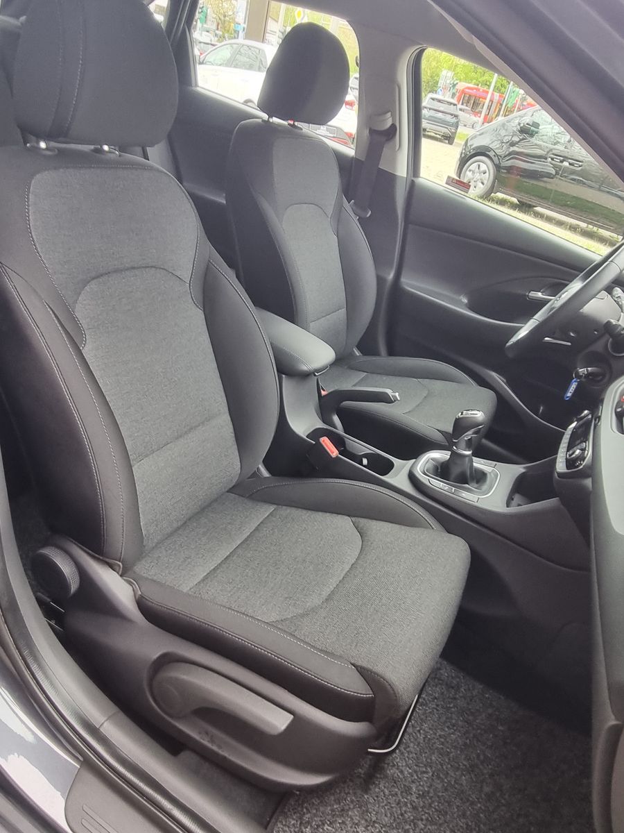 Fahrzeugabbildung Hyundai i30 FL 1.0 T-GDI 48V Trend SHZ LHZ RFK