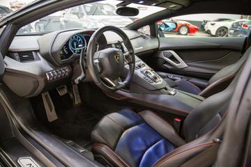 2012 Lamborghini AVENTADOR 照片 9