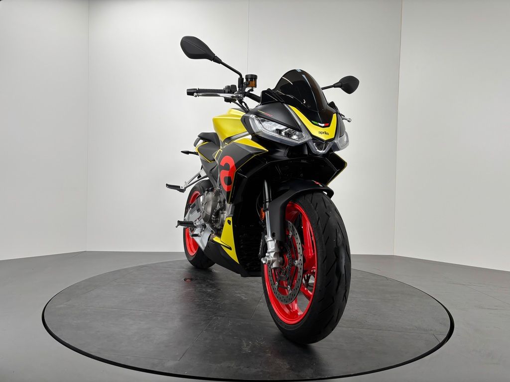 Fahrzeugabbildung Aprilia TUONO 660 *NEUWERTIG *1. HAND
