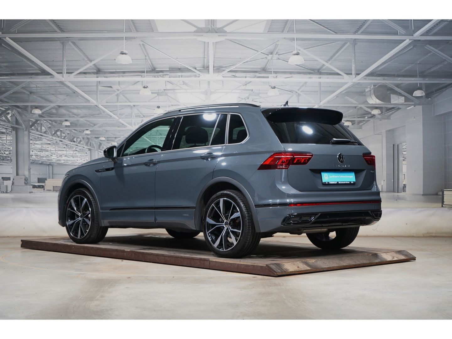 Volkswagen Tiguan R-Line 2.0 TDI 4M AHK Kamera 20-Zoll foto 2
