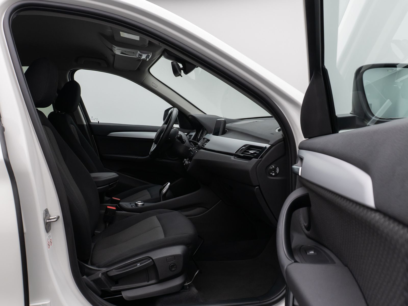 Fahrzeugabbildung BMW X1 sD18i DAB Navi Parkassist Geschwindigkeitsreg