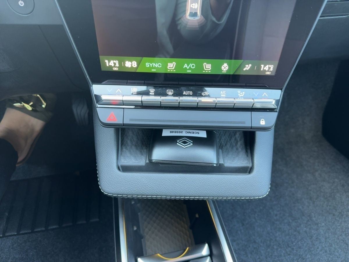 Fahrzeugabbildung Renault Scenic E-Tech 100% ele Techno 220 Long Range