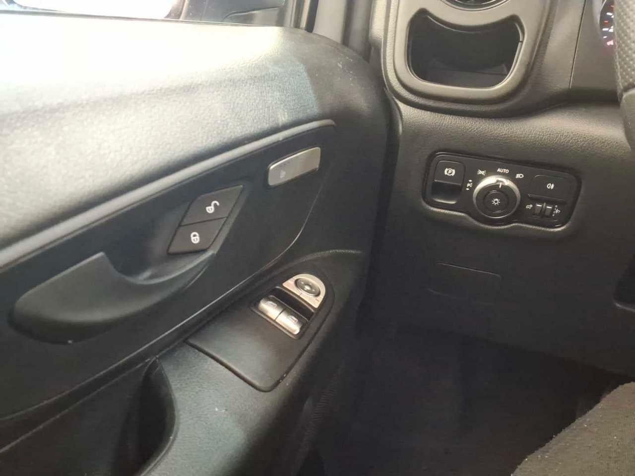 Fahrzeugabbildung Mercedes-Benz Vito 116 CDI 9G Klima Kamera SHZ