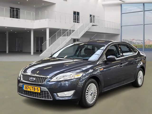 Ford Mondeo 2.0-16V Limited